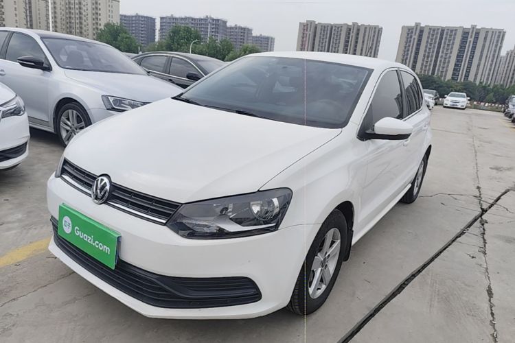 Volkswagen Polo 2017 car image #2