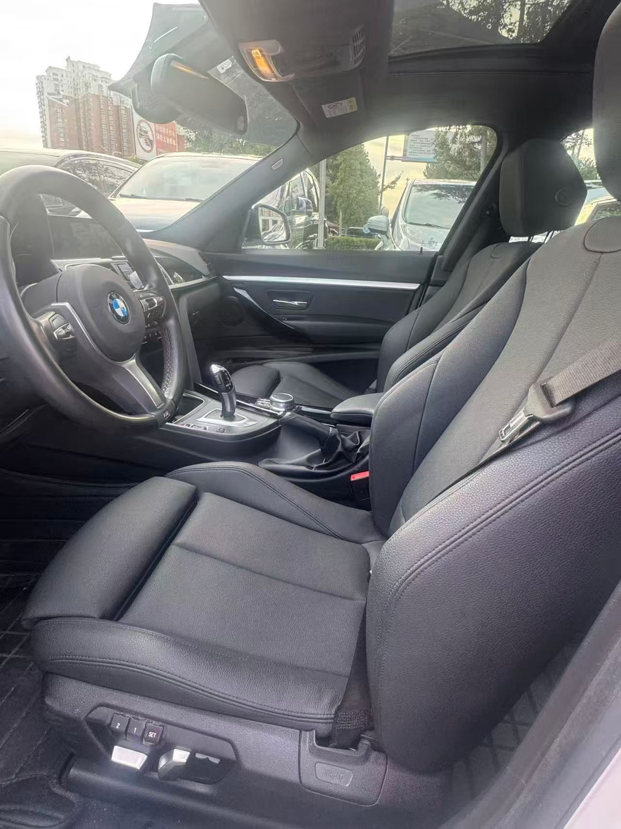 BMW 3 Series GT 2019 car image #3