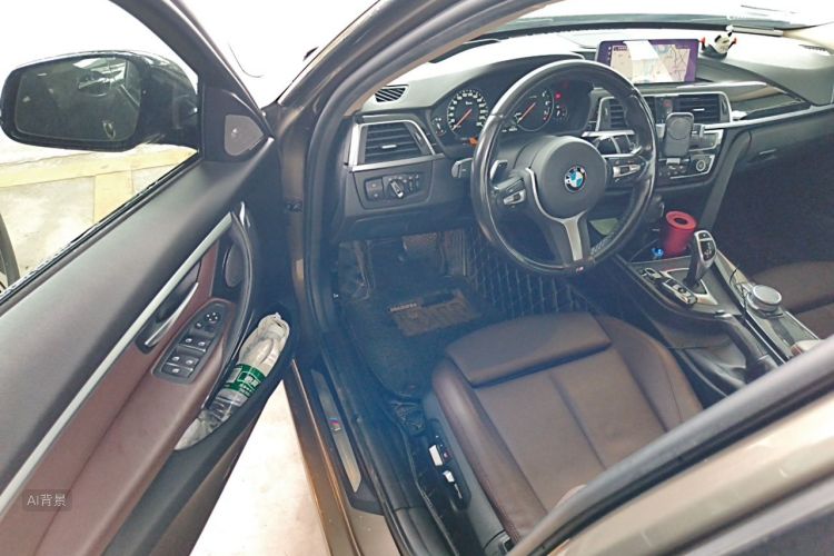 BMW 3 Series 2018 car image #18