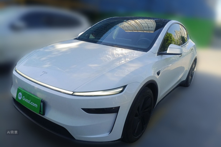 Tesla Model Y 2025 #2 Tesla Model Y 2025 car image #2