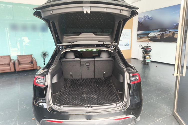 Tesla Model Y 2022 #19 Tesla Model Y 2022 immagine di auto #19