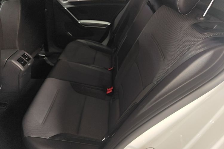 Volkswagen Golf 2018 #17 Volkswagen Golf 2018 car image #17