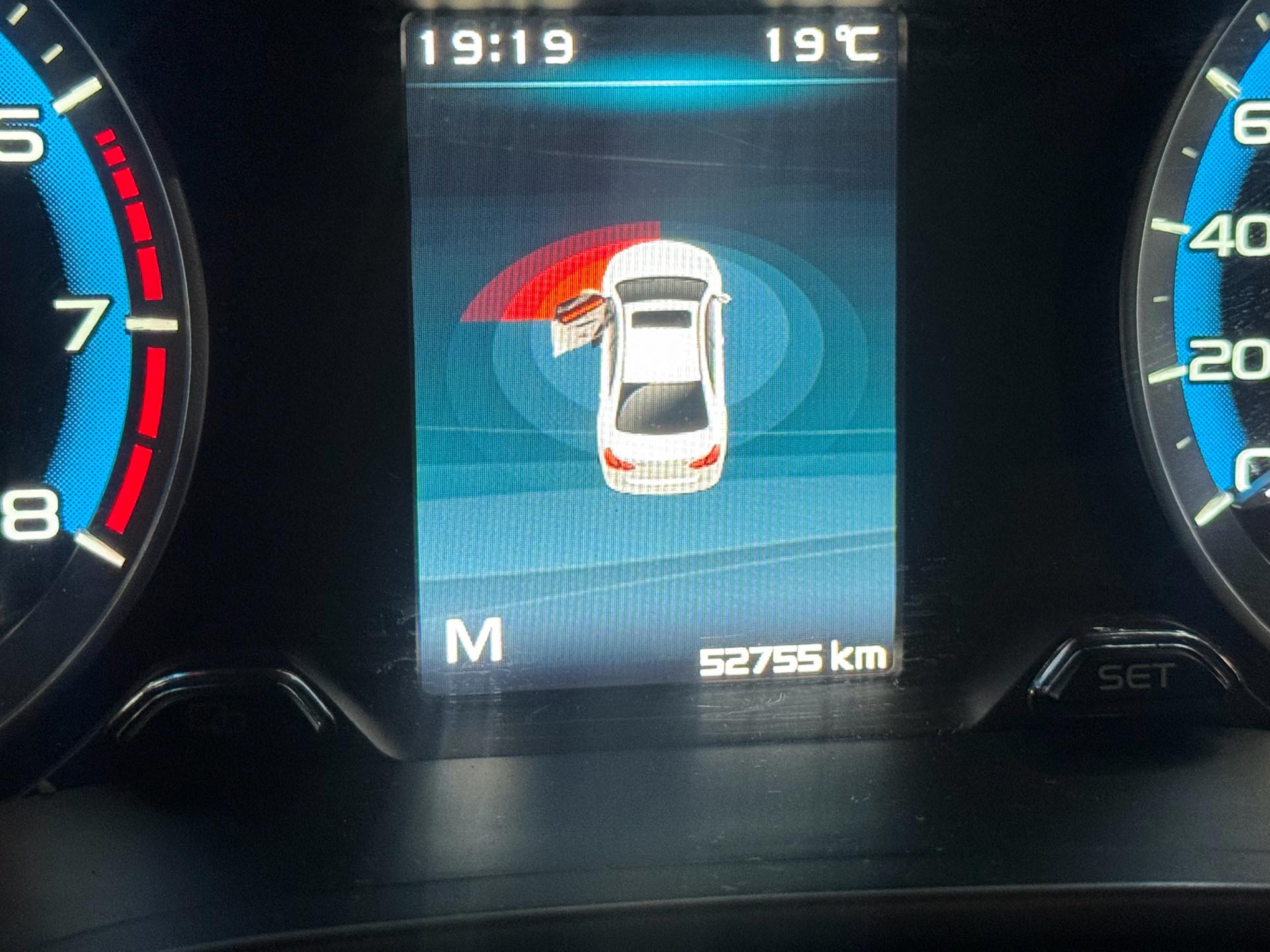 GEELY Emgrand 2020 car image #7