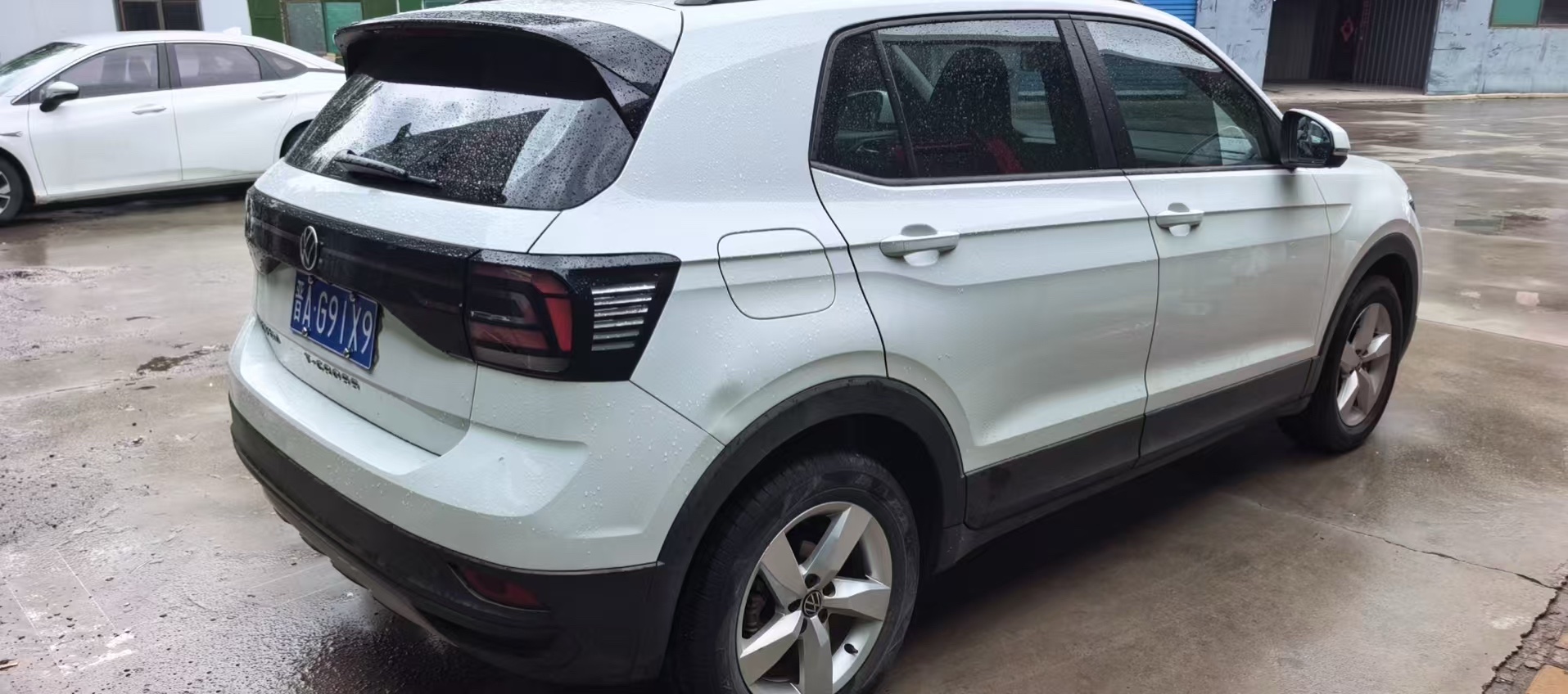 Volkswagen T-Cross 2023 immagine di auto #5