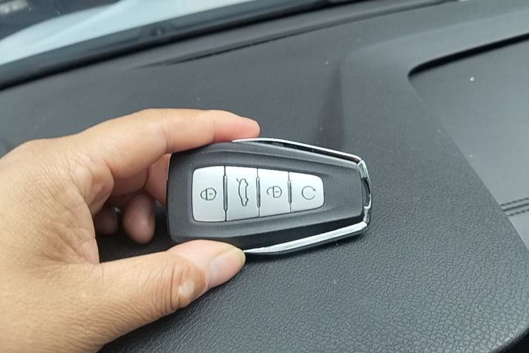 GEELY Emgrand L HiP 2023 car image #9