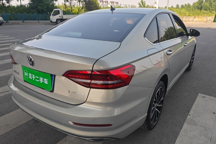 Volkswagen Lavida 2018 car image #7