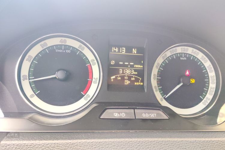 Skoda Rapid 2019 #14 Skoda Rapid 2019 image de voiture #14