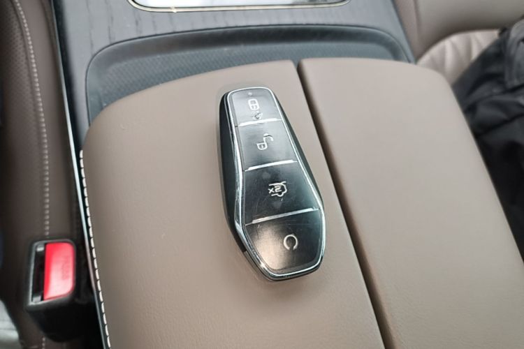 BYD Han 2022 image de voiture #14