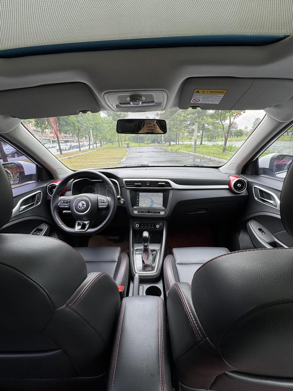 MG ZS 2017 car image #10