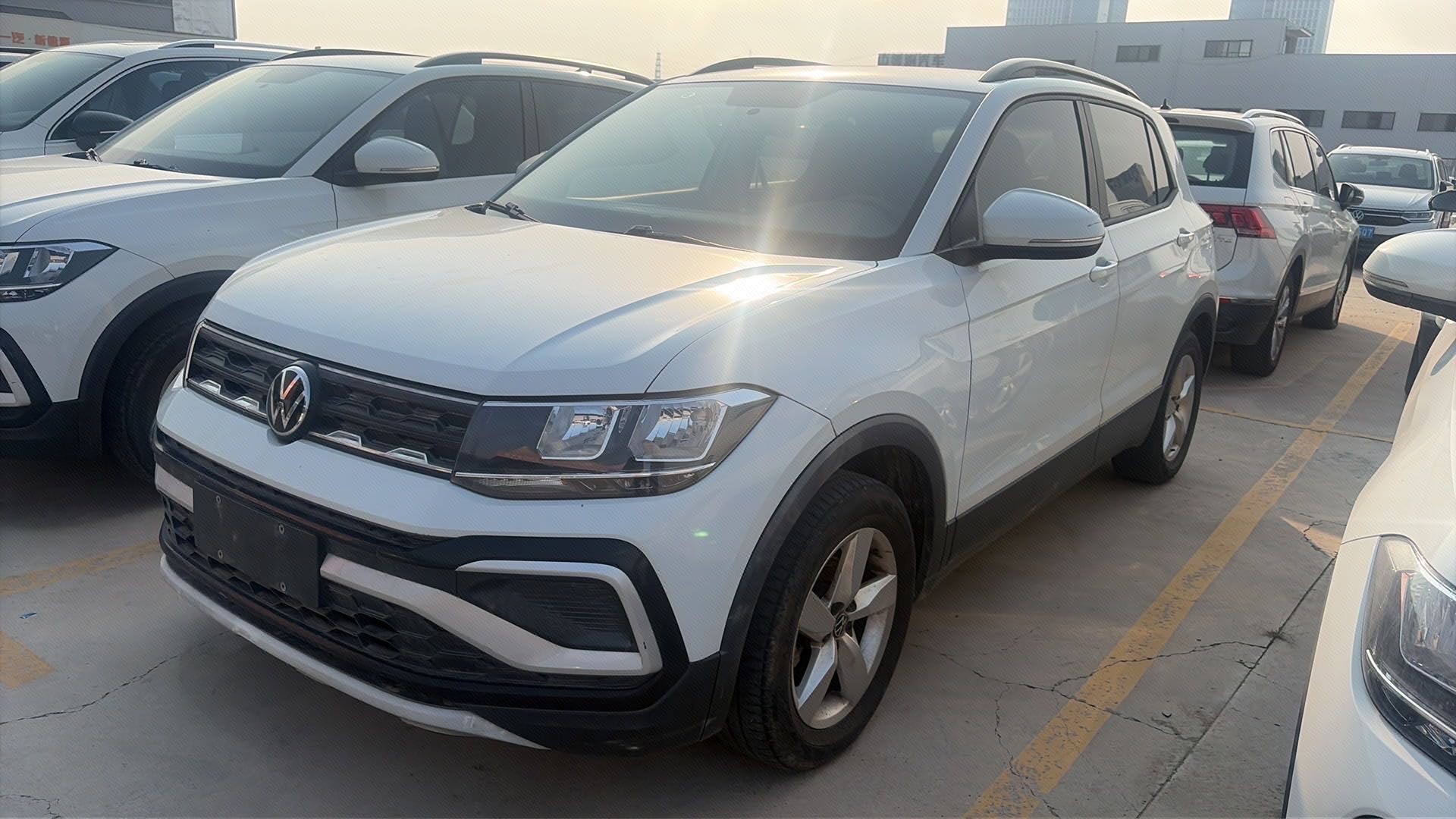 Volkswagen T-Cross 2024 Volkswagen T-Cross 2024 صورة سيارة