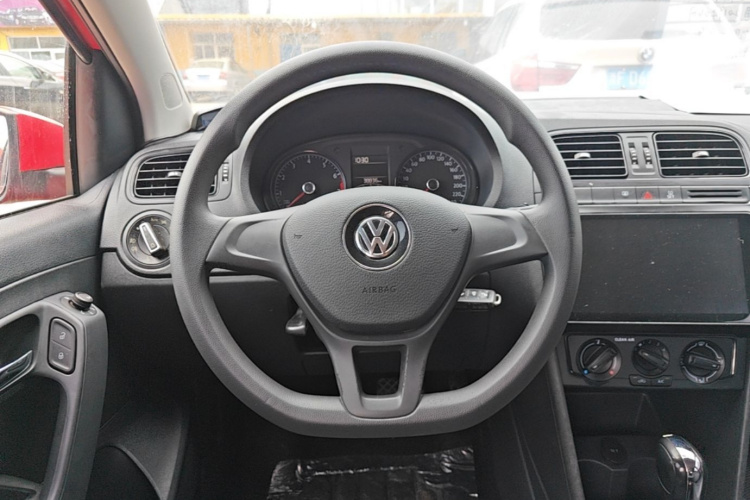 Volkswagen Polo 2019 #15 Volkswagen Polo 2019 car image #15