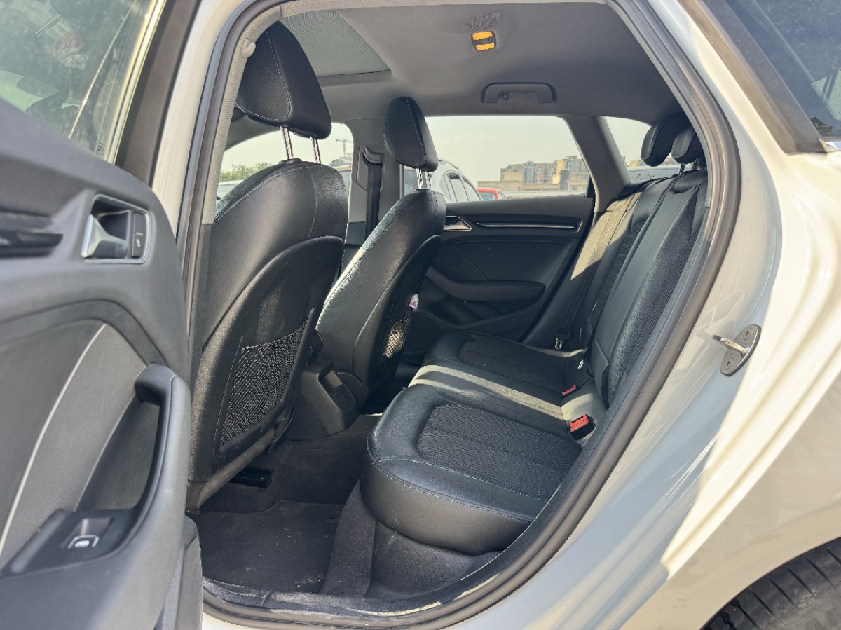 Audi A3 2019 car image #6