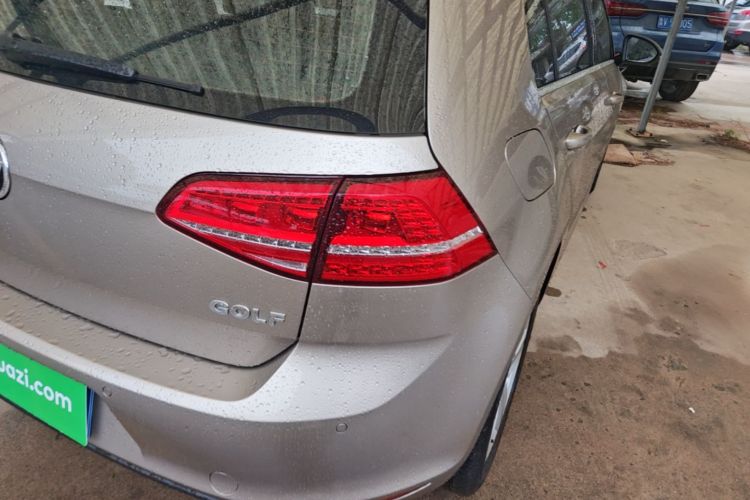 Volkswagen Golf 2015 car image #8