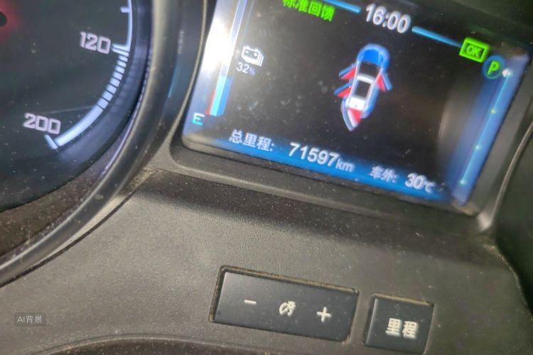 BYD Yuan New Energy 2018 car image #14