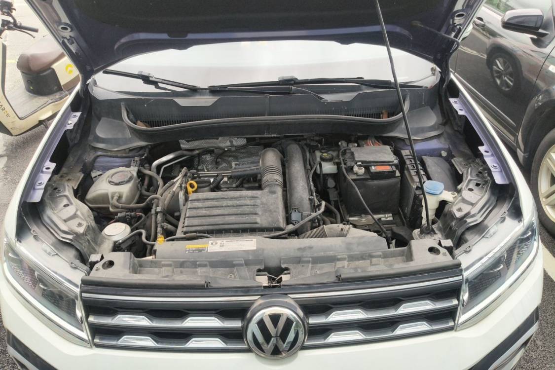 Volkswagen T-Cross 2020 car image #10