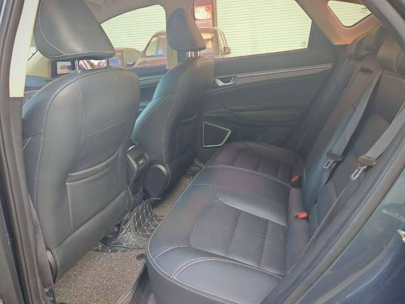 GEELY Emgrand GS 2018 صورة سيارة #8