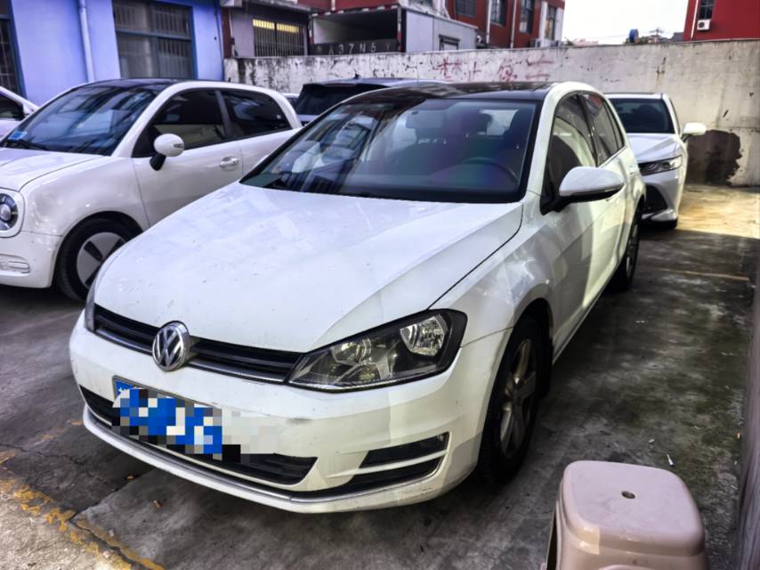 Volkswagen Golf 2014 Volkswagen Golf 2014 car image
