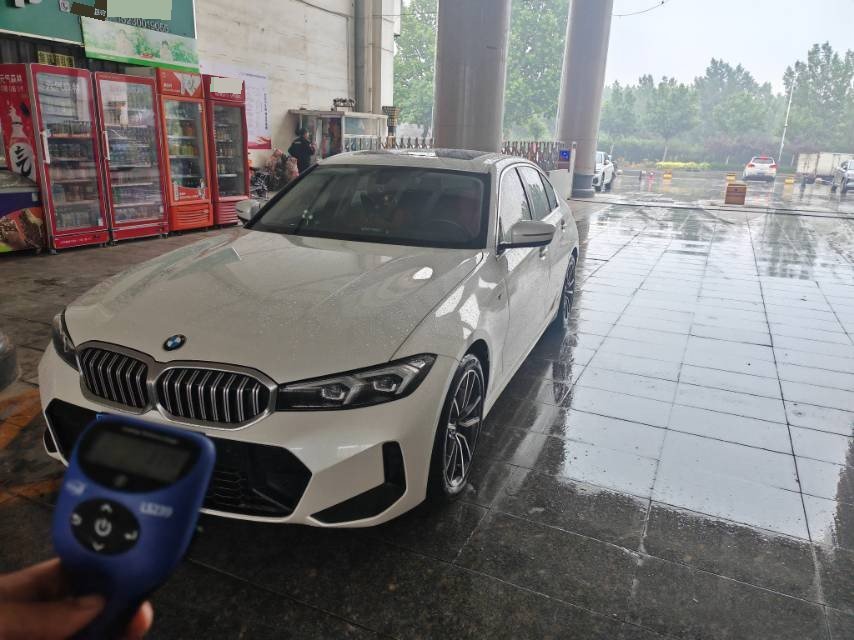 BMW 3 Series 2023 car image 