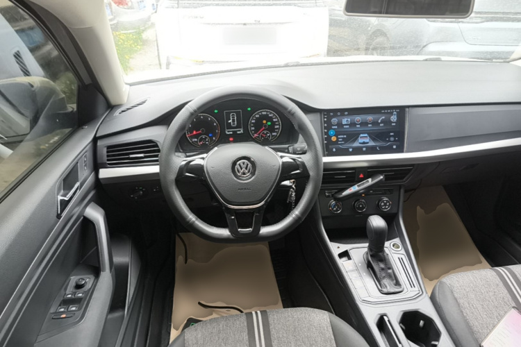 Volkswagen Lavida 2019 #11 Volkswagen Lavida 2019 car image #11