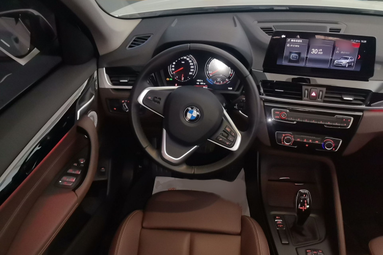 BMW X1 2023 #15 BMW X1 2023 immagine di auto #15