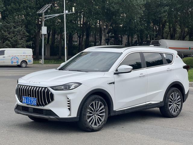 Jetour X70 PLUS 2023 car image #24