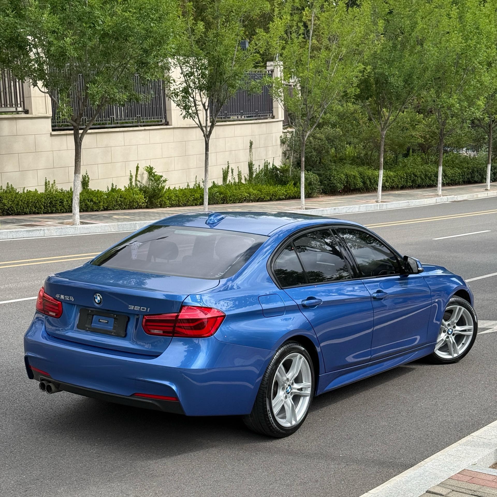 BMW 3 Series 2017 car image #4