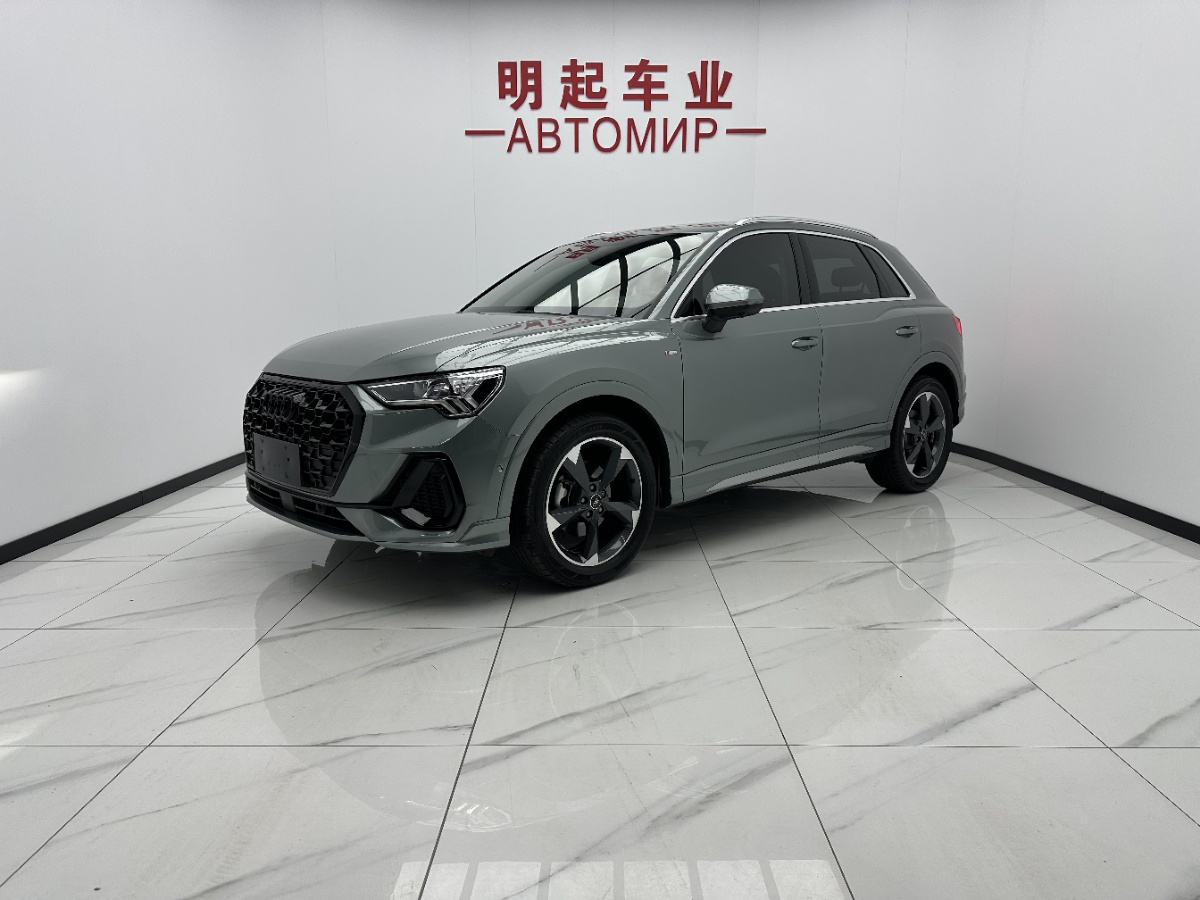 Audi Q3 2023 car image 