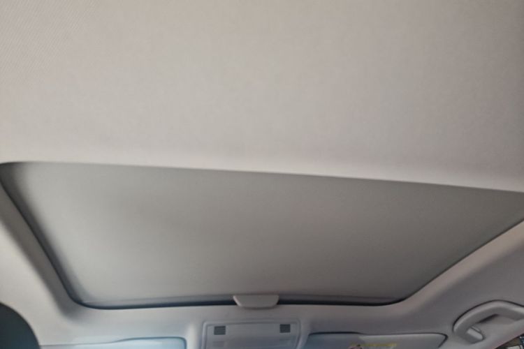 Volkswagen Golf 2020 car image #18