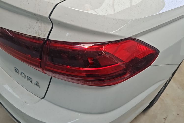 Volkswagen Bora 2026 car image #8