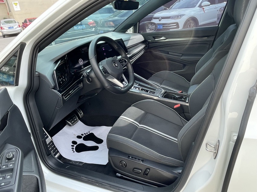 Volkswagen Golf 2022 immagine di auto #4