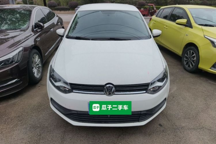 Volkswagen Polo 2019 car image #3