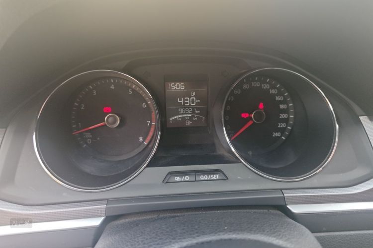 Volkswagen Bora 2016 immagine di auto #13