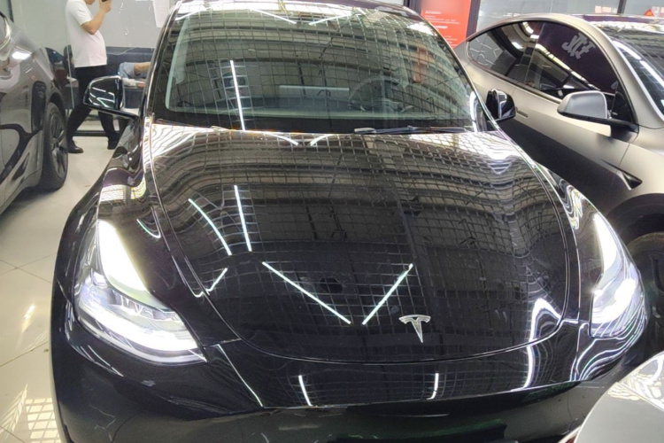 Tesla Model Y 2022 #3 Tesla Model Y 2022 car image #3
