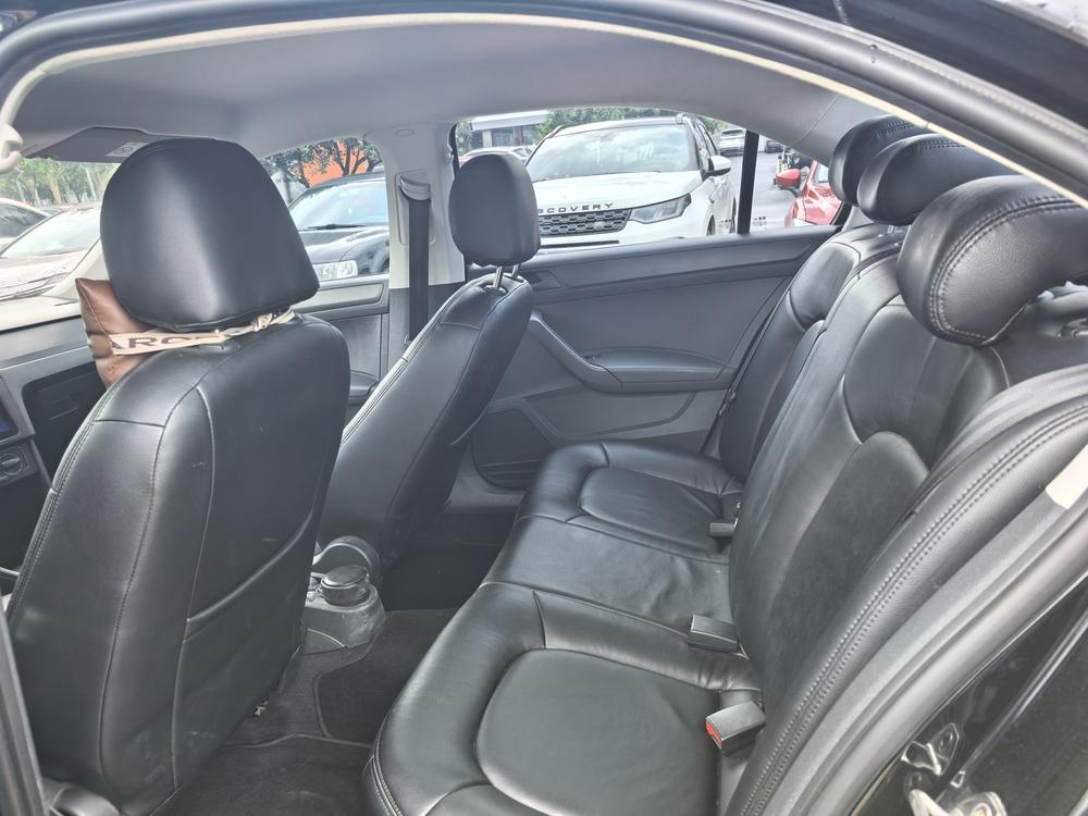 Volkswagen Santana 2016 car image #9