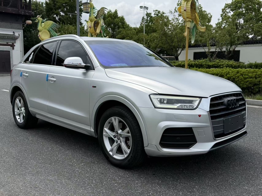 Audi Q3 2018 #2 Audi Q3 2018 car image #2