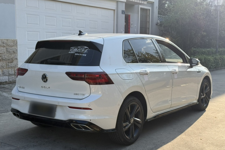 Volkswagen Golf 2022 car image #7