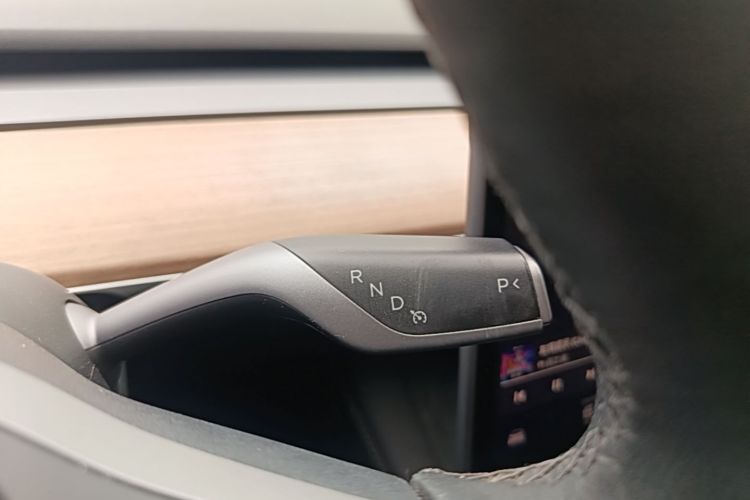 Tesla Model 3 2022 immagine di auto #14