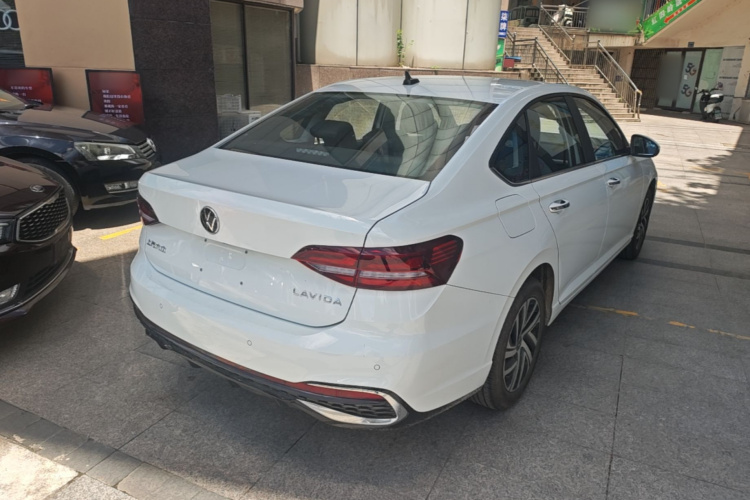 Volkswagen Lavida 2026 car image #7