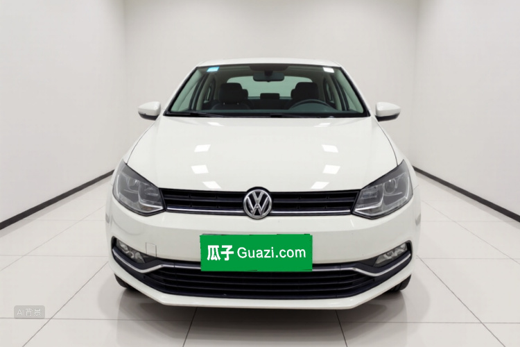 Volkswagen Polo 2016 car image #3