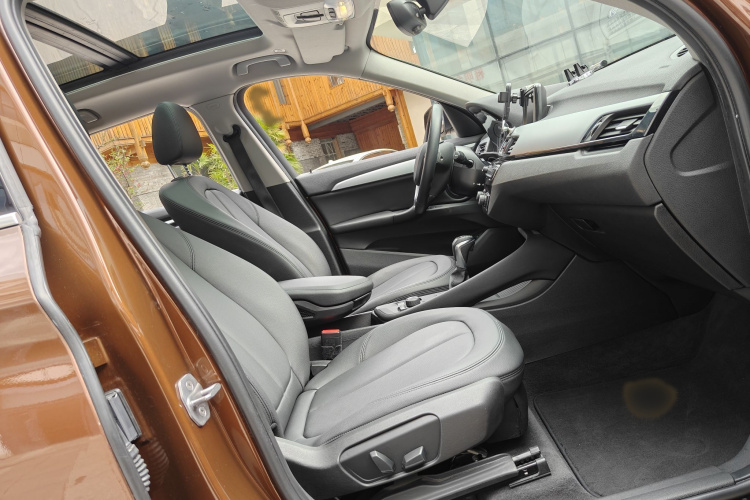 BMW X1 2016 #22 BMW X1 2016 صورة سيارة #22