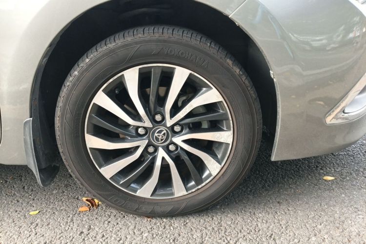 Toyota Corolla 2017 #9 Toyota Corolla 2017 car image #9