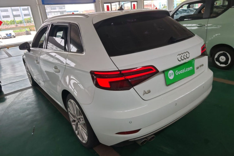 Audi A3 2019 car image #5