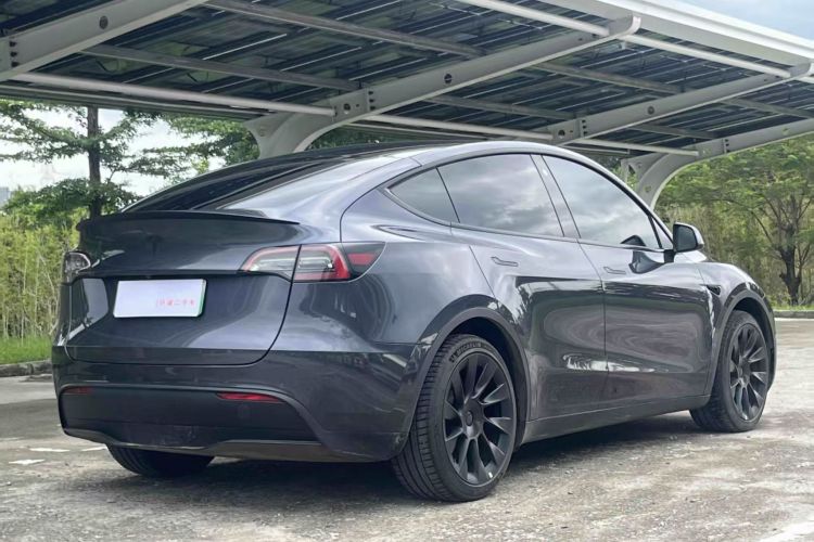 Tesla Model Y 2023 #7 Tesla Model Y 2023 immagine di auto #7