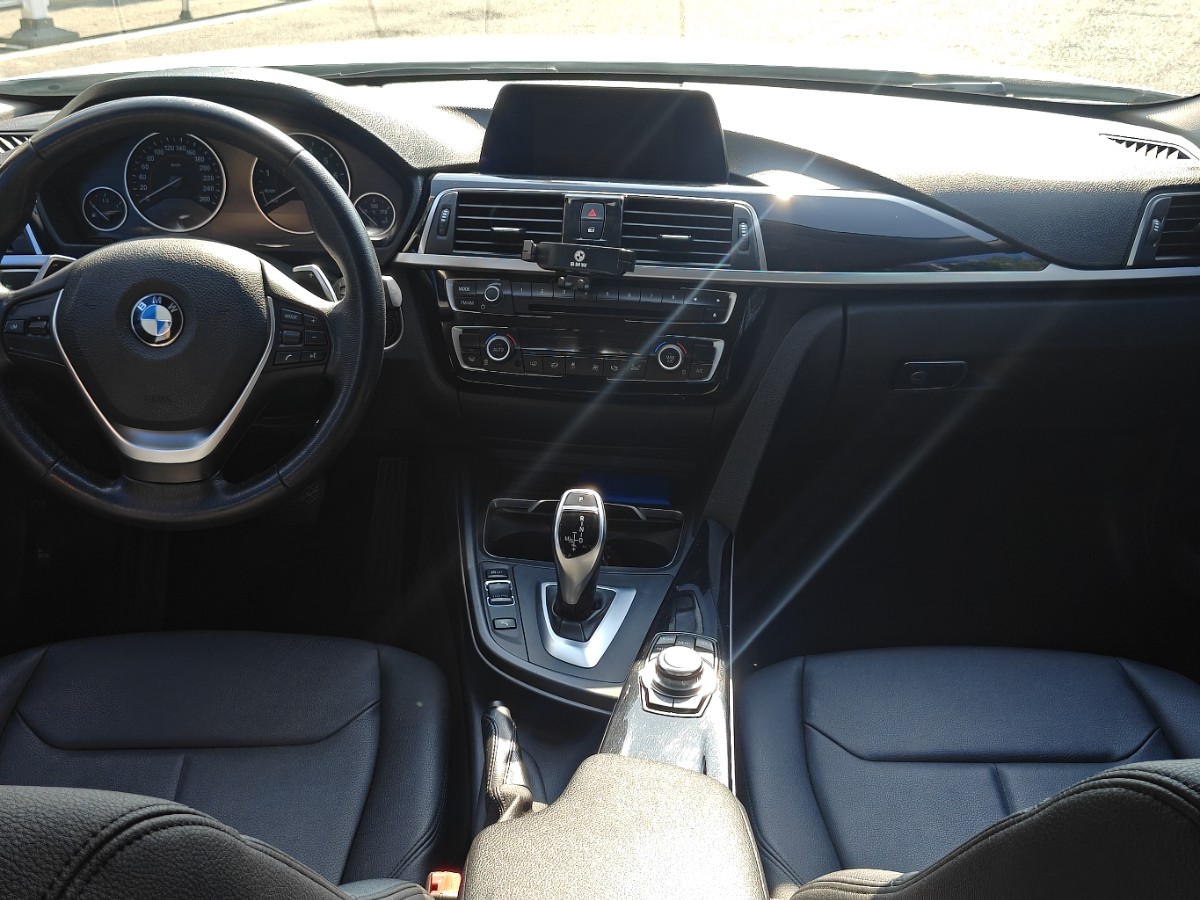 BMW 3 Series 2017 car image #5