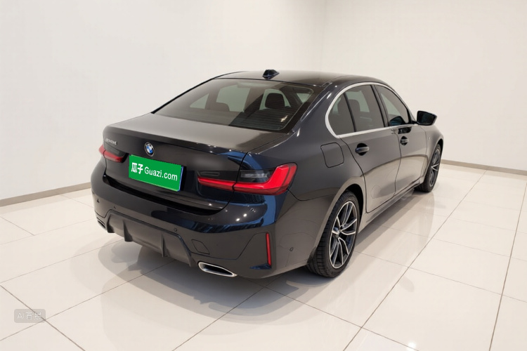 BMW 3 Series 2024 #7 BMW 3 Series 2024 car image #7