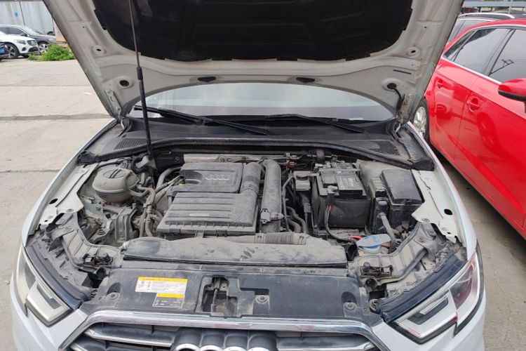 Audi A3 2019 car image #20