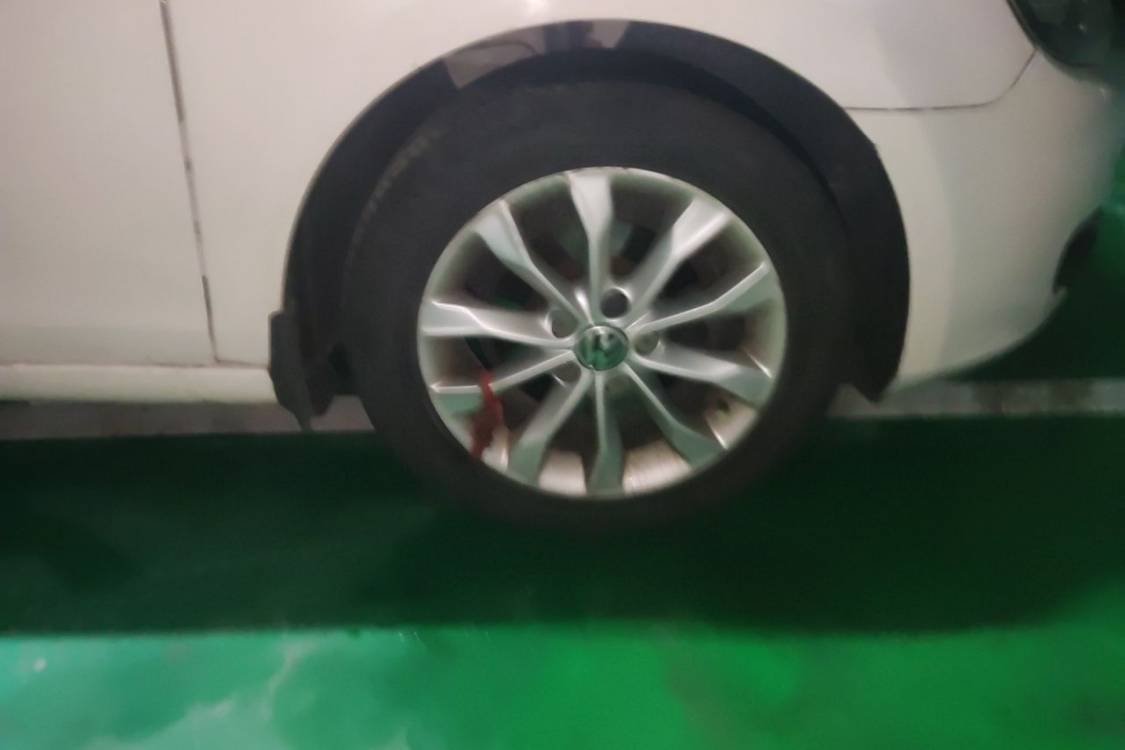 Volkswagen Golf 2014 car image #9