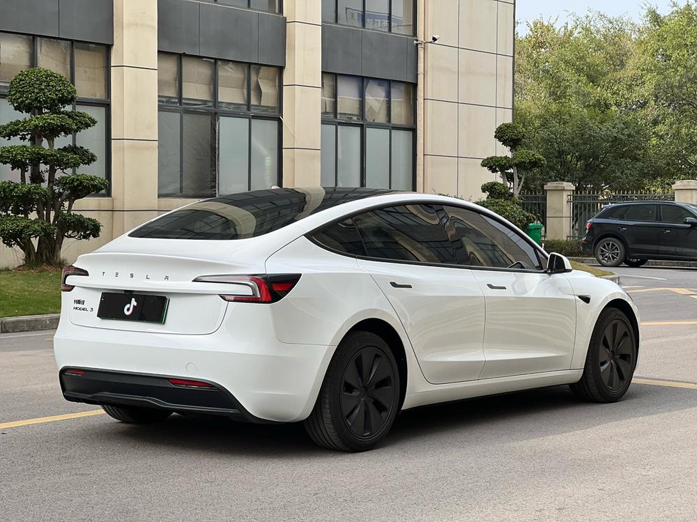 Tesla Model 3 2025 #7 Tesla Model 3 2025 car image #7