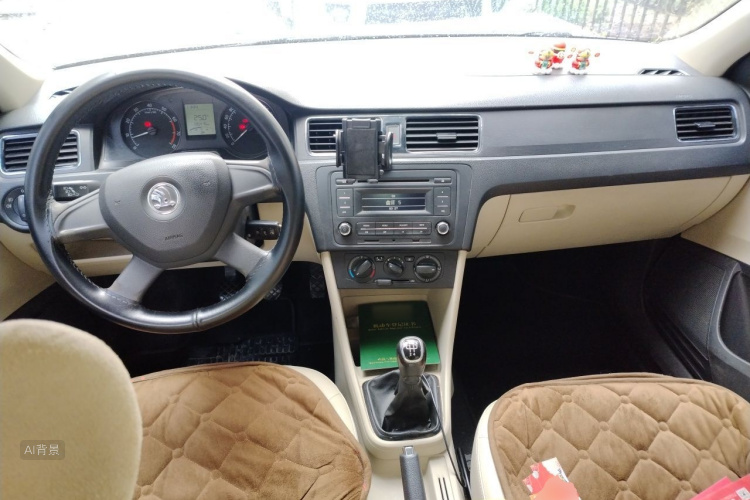 Skoda Rapid 2014 #11 Skoda Rapid 2014 image de voiture #11
