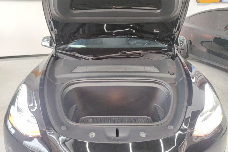 Tesla Model Y 2022 #20 Tesla Model Y 2022 car image #20